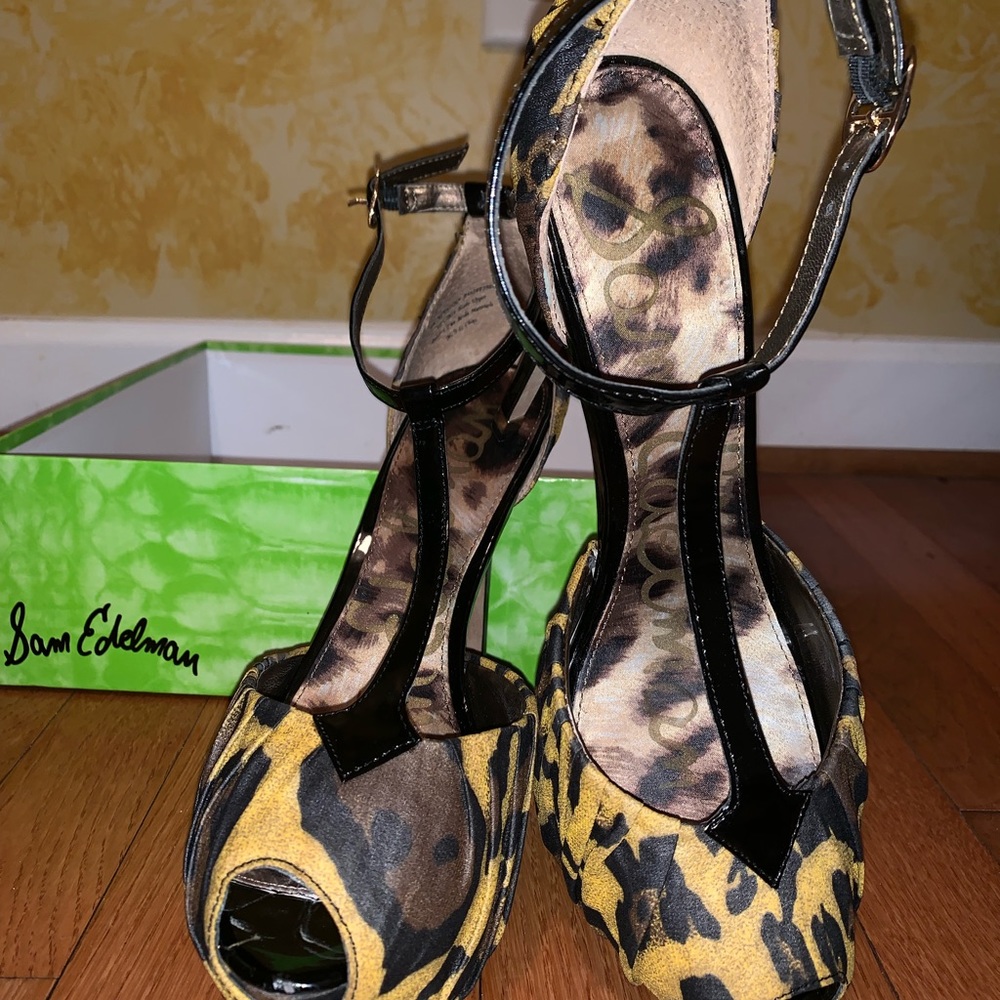 Sam Edelman, Size 9 Women’s Platform Shoe